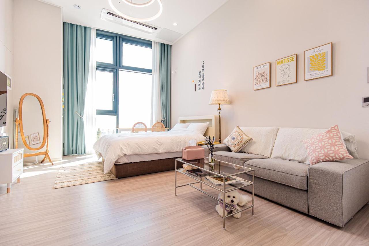 Ocean Marina Suite View Yeosu Bagian luar foto