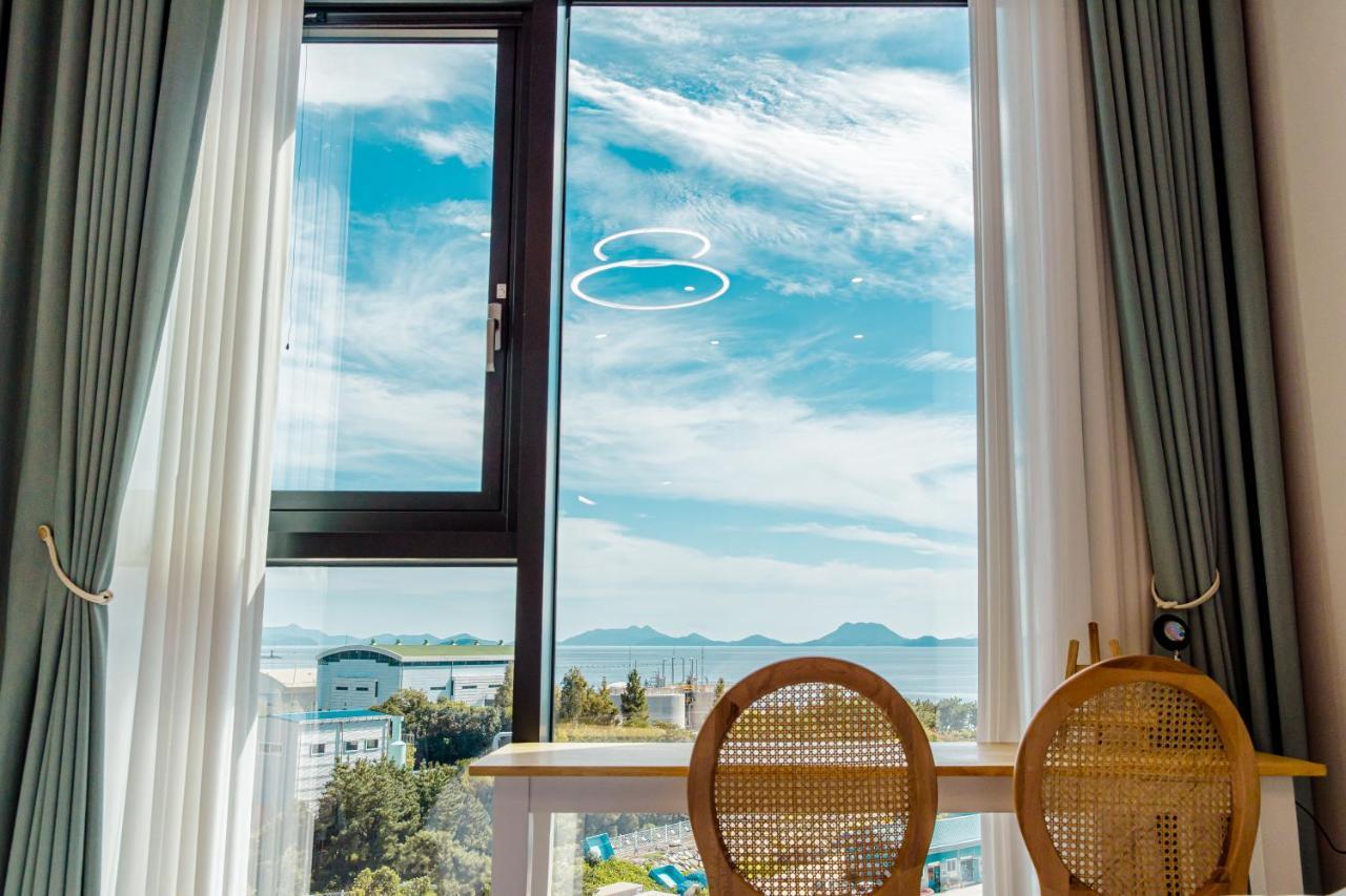 Ocean Marina Suite View Yeosu Bagian luar foto
