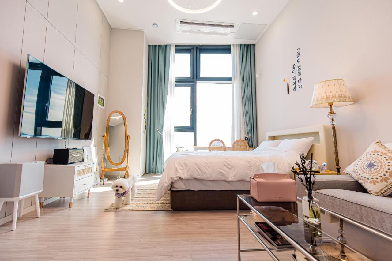 Ocean Marina Suite View Yeosu Bagian luar foto