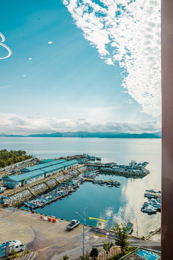 Ocean Marina Suite View Yeosu Bagian luar foto